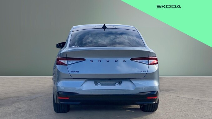 Skoda Enyaq 220kW 85x Sportline 82kWh 4x4 5dr Auto Electric Estate - Image 8